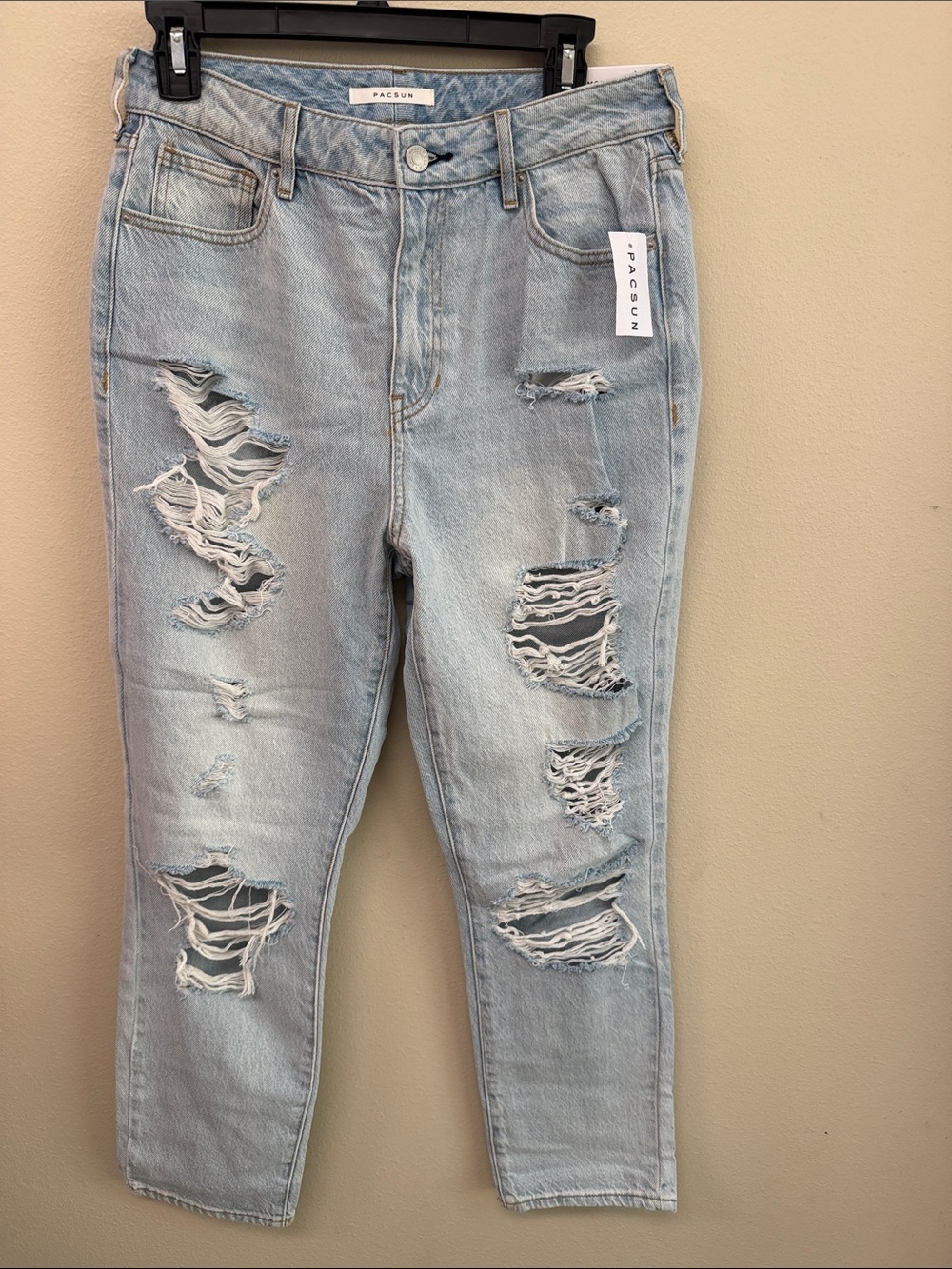 PacSun Light Wash Distressed Mom Jeans Sz28 NWT